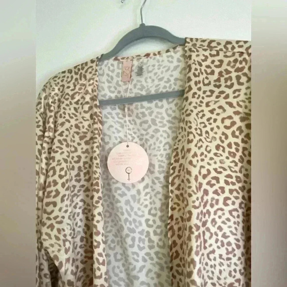 Power to the flower cheetah print Kimono - Picture 5 of 5